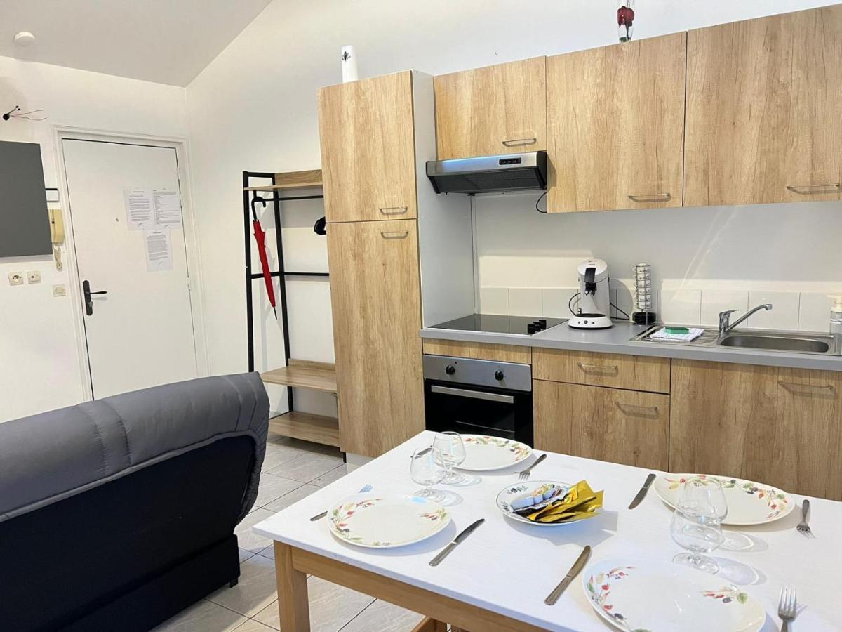Le Mollien Apartment Calais Exterior photo