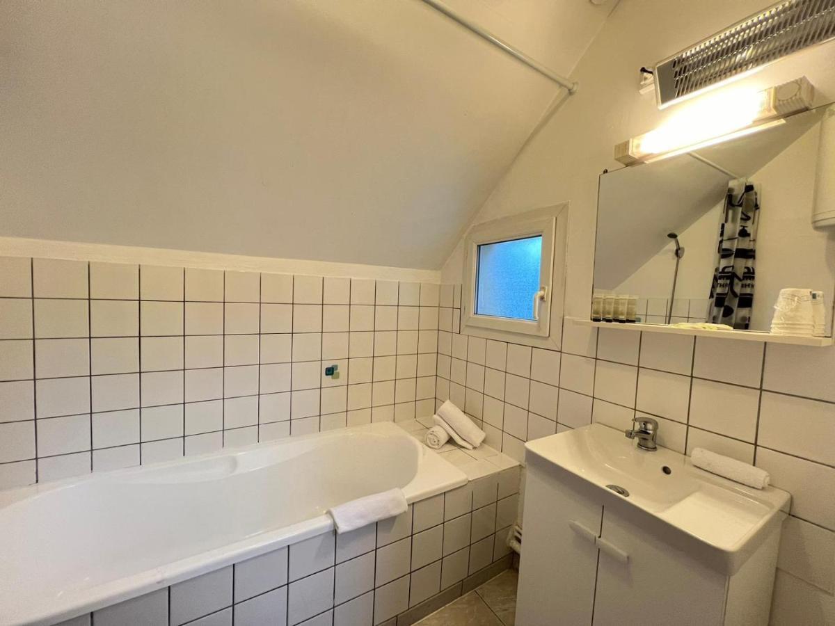 Le Mollien Apartment Calais Exterior photo